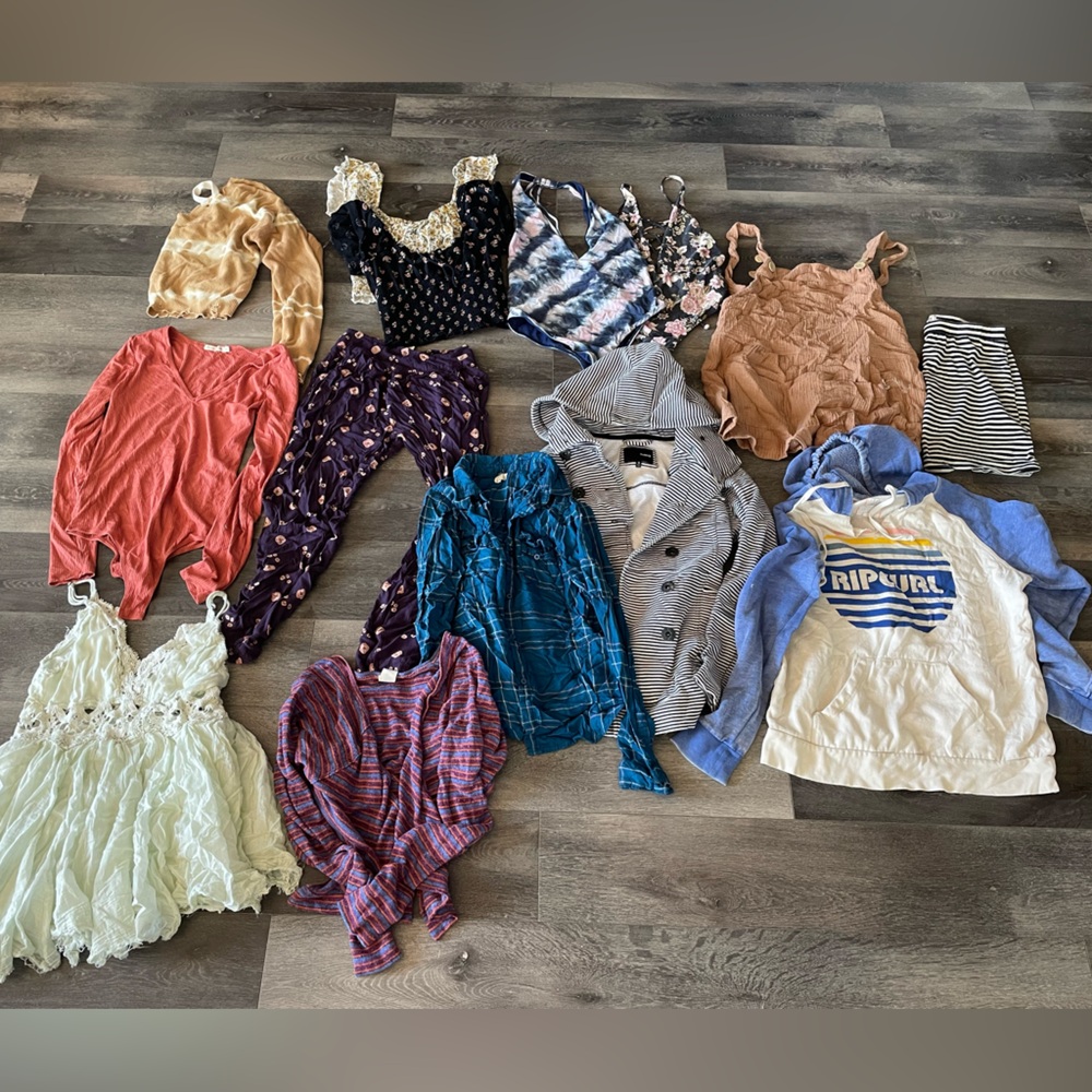 Assorted surf brand Women's Clothing Bundle